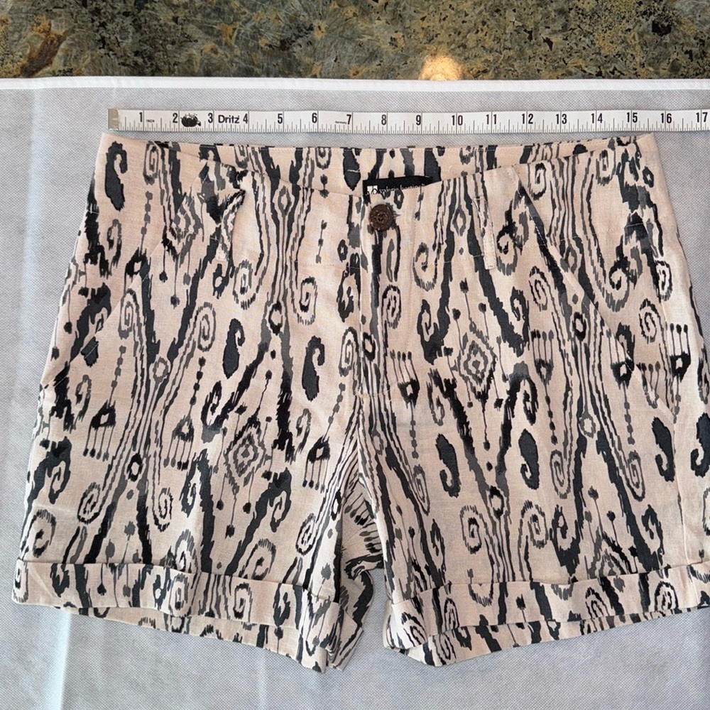 Valerie Bertinelli vintage, Ikat print shorts never worn